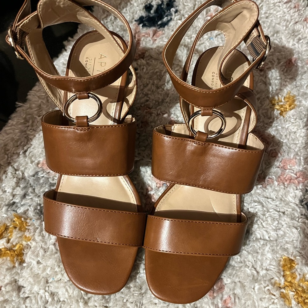 Size 9 - Apt 9 - shoes